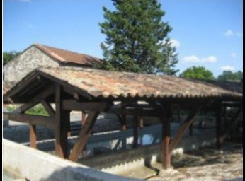 La Fontaine-lavoir d'Illats